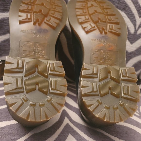 Blue Dr. Martens MIE Vintage Brogue Detail Mary Janes SIZE UK 5 US 7 - Picture 15 of 16